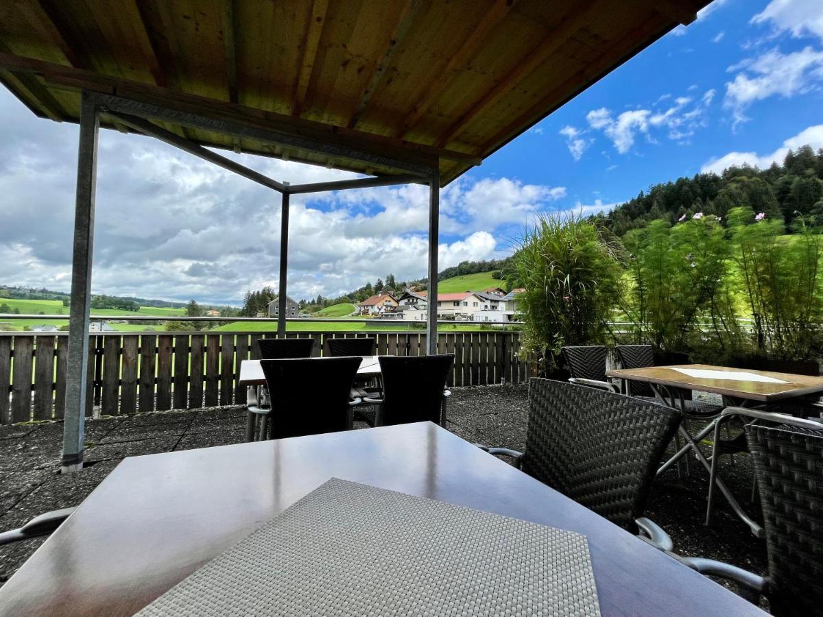 Pension & Gasthof Zur Taube Sulzberg  Bagian luar foto